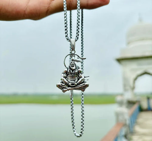 Shri Hanuman Ji Silver Locket With Chain